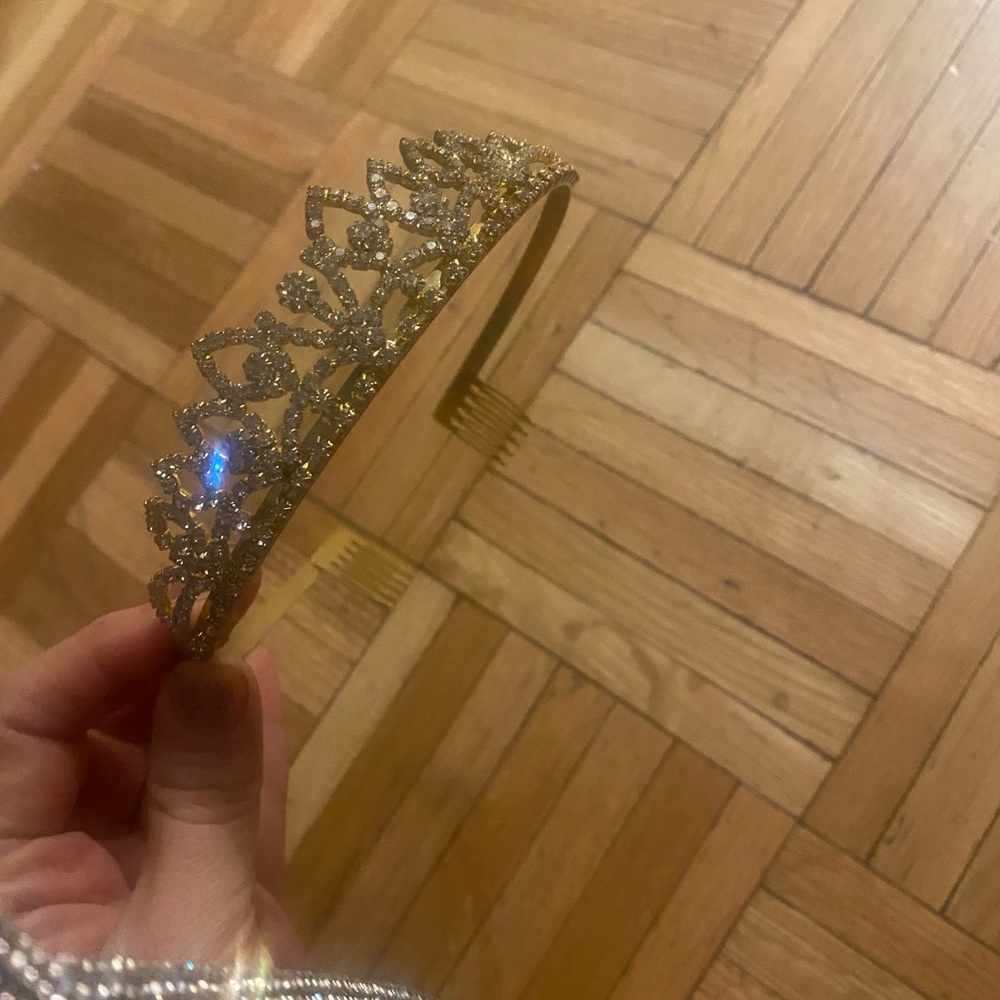 Elegant Gold Tiara
